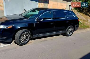 Внедорожник / Кроссовер Lincoln MKT 2017 в 