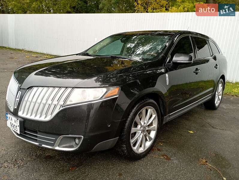 Внедорожник / Кроссовер Lincoln MKT 2012 в 