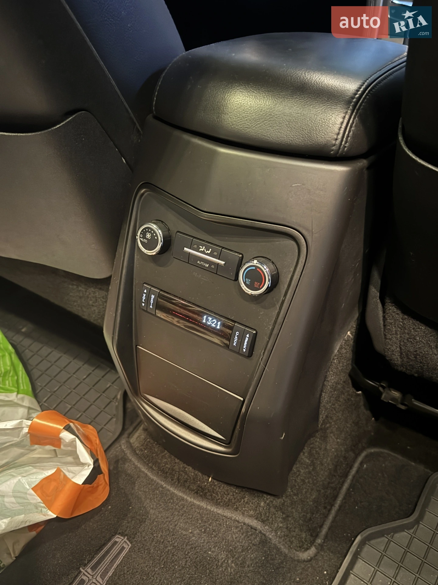 2017 Lincoln MKT - мініатюра 10