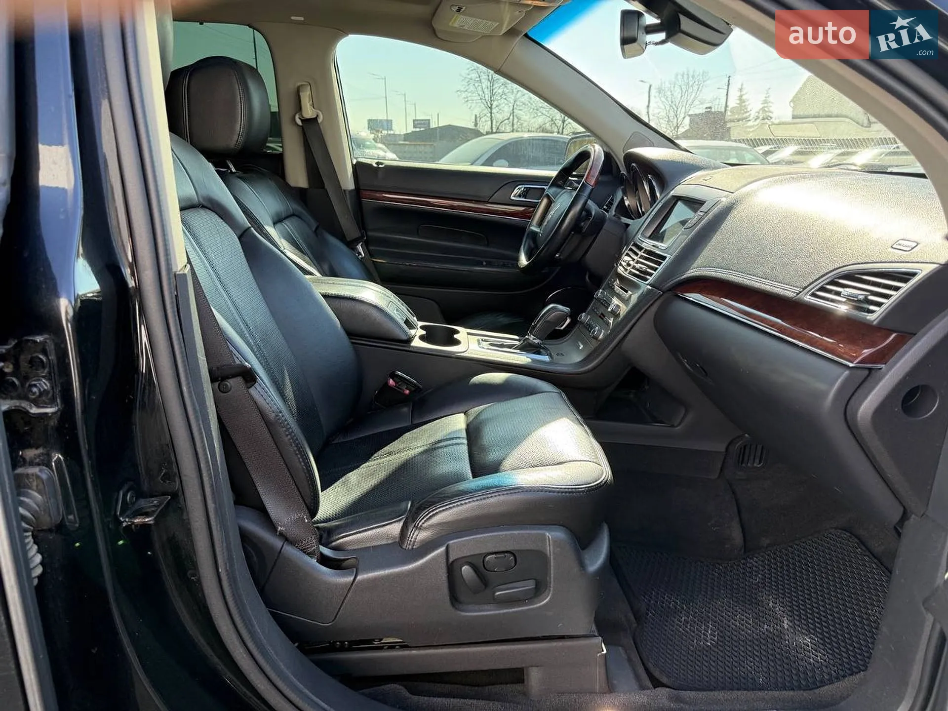 2012 Lincoln MKT - мініатюра 14
