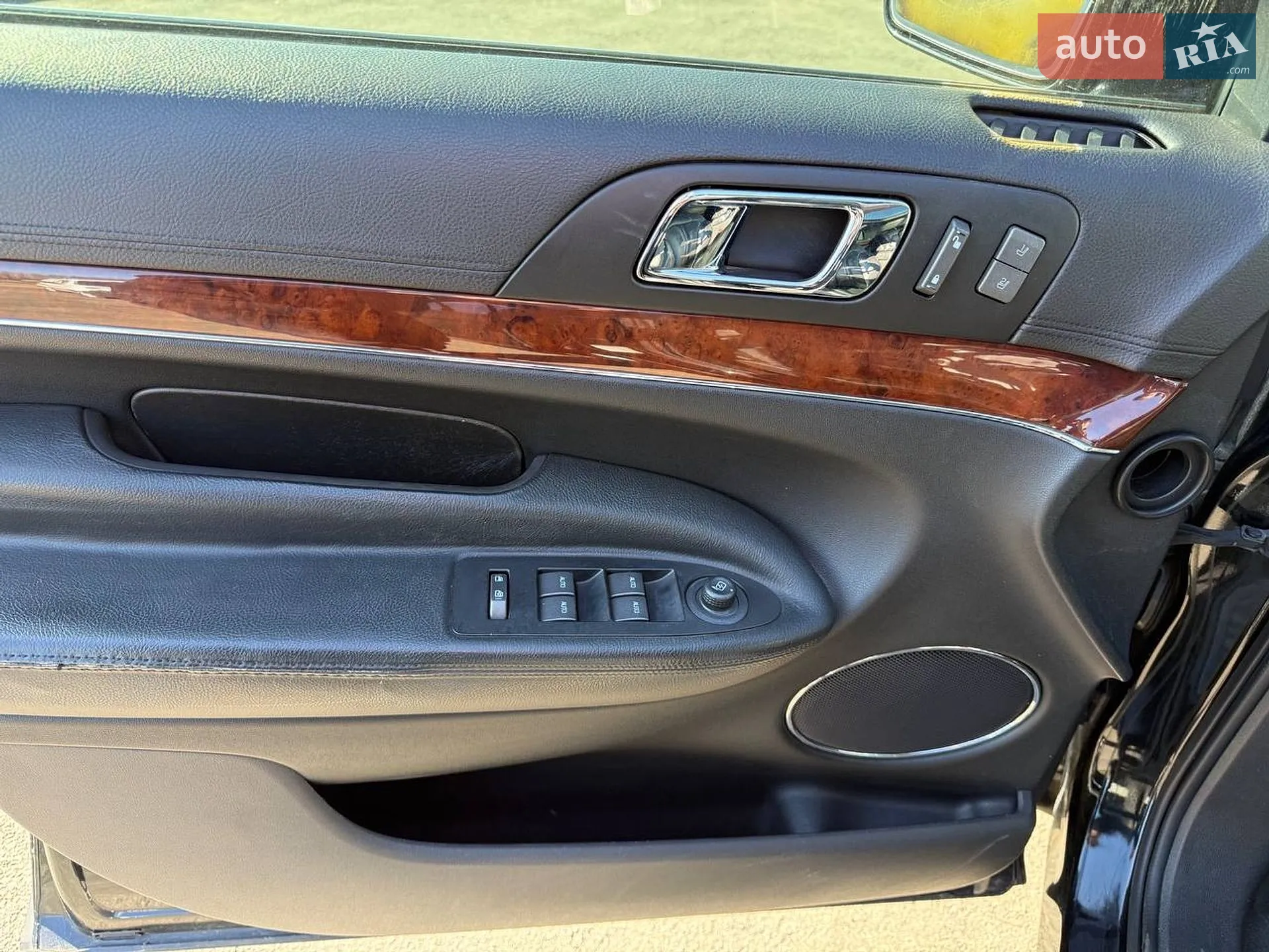 2012 Lincoln MKT - мініатюра 18