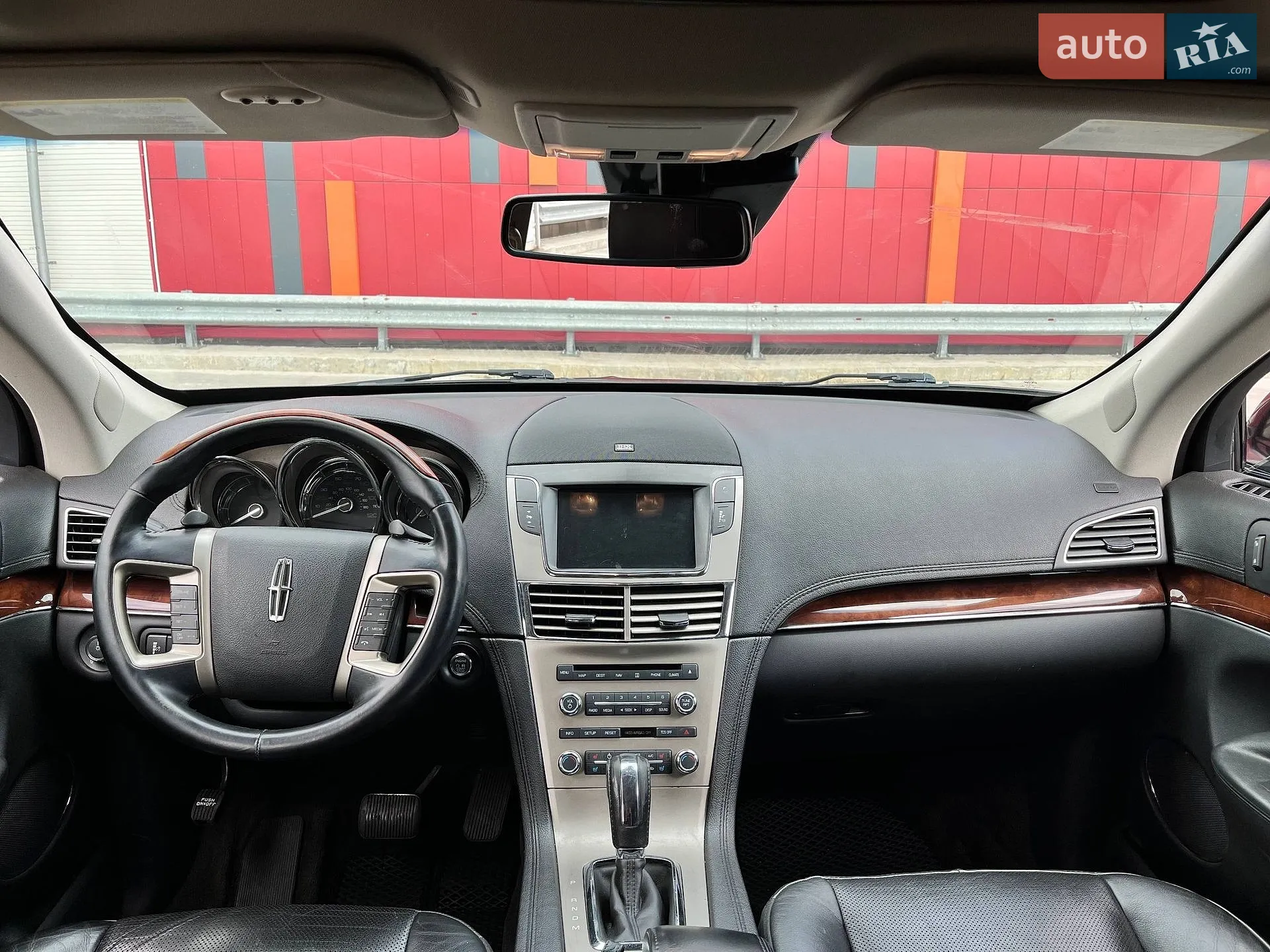 2012 Lincoln MKT - мініатюра 16