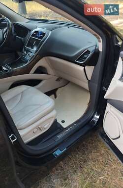 Внедорожник / Кроссовер Lincoln MKX 2015 в 
