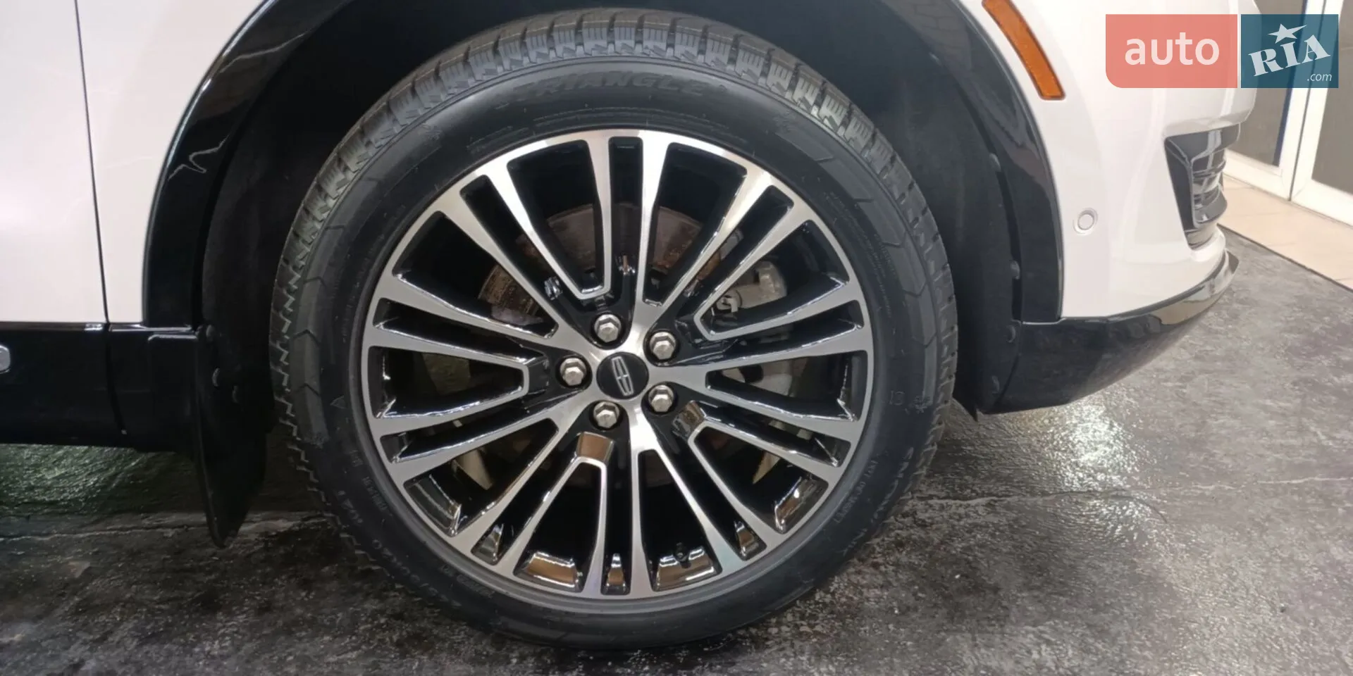 2015 Lincoln MKX - мініатюра 16