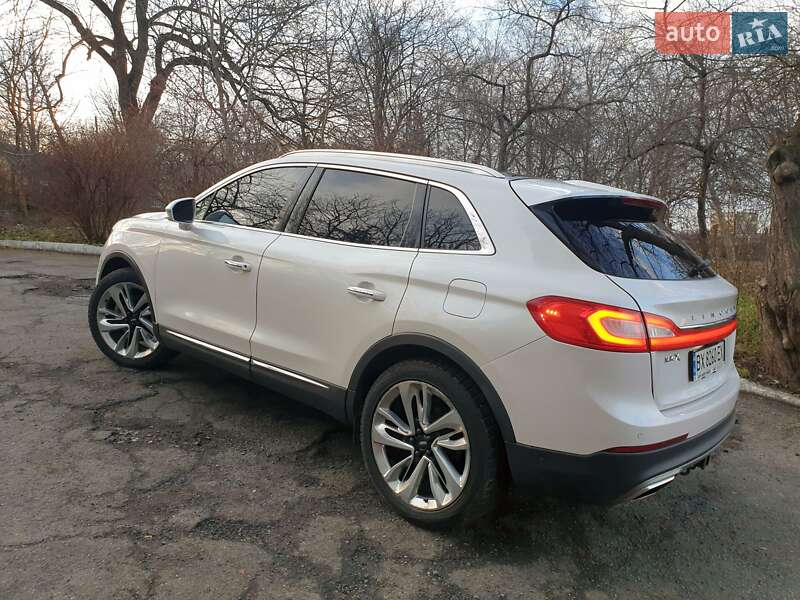 Внедорожник / Кроссовер Lincoln MKX 2017 в 