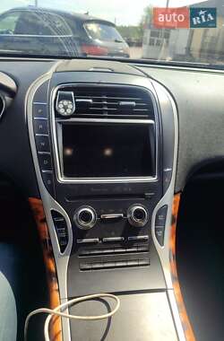 Внедорожник / Кроссовер Lincoln MKX 2017 в 
