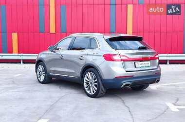 Внедорожник / Кроссовер Lincoln MKX 2016 в 