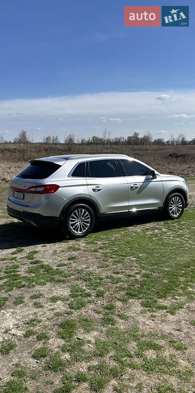 Внедорожник / Кроссовер Lincoln MKX 2015 в 