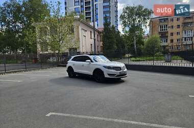 Внедорожник / Кроссовер Lincoln MKX 2016 в 