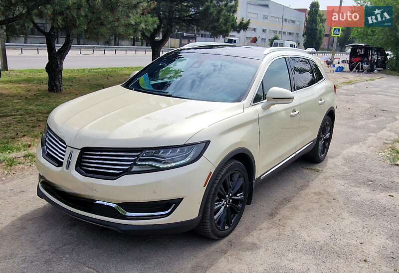 Внедорожник / Кроссовер Lincoln MKX 2016 в 