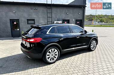 Внедорожник / Кроссовер Lincoln MKX 2015 в 