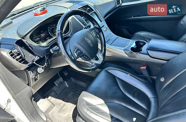 Внедорожник / Кроссовер Lincoln MKX 2015 в 