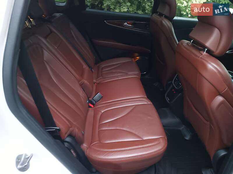 Позашляховик / Кросовер Lincoln MKX 2015 в Львові