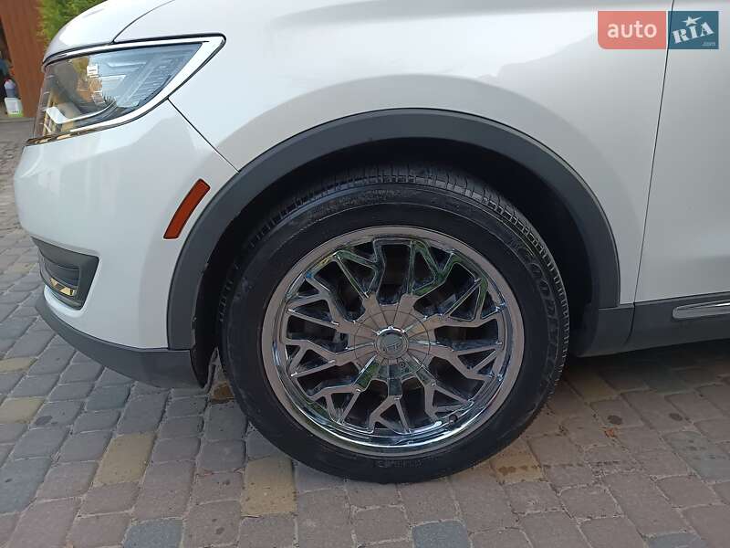 Позашляховик / Кросовер Lincoln MKX 2015 в Львові