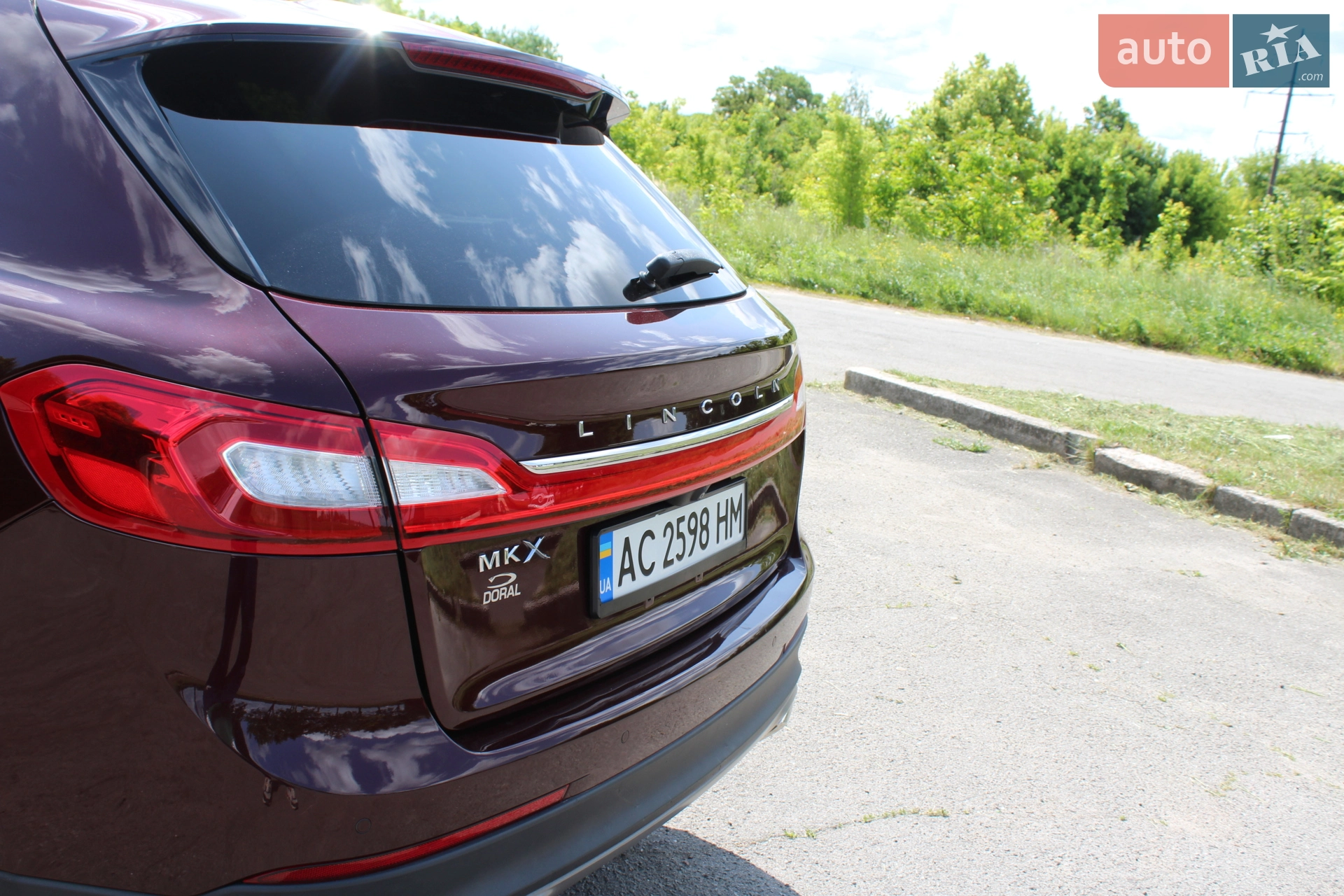 2017 Lincoln MKX - мініатюра 13