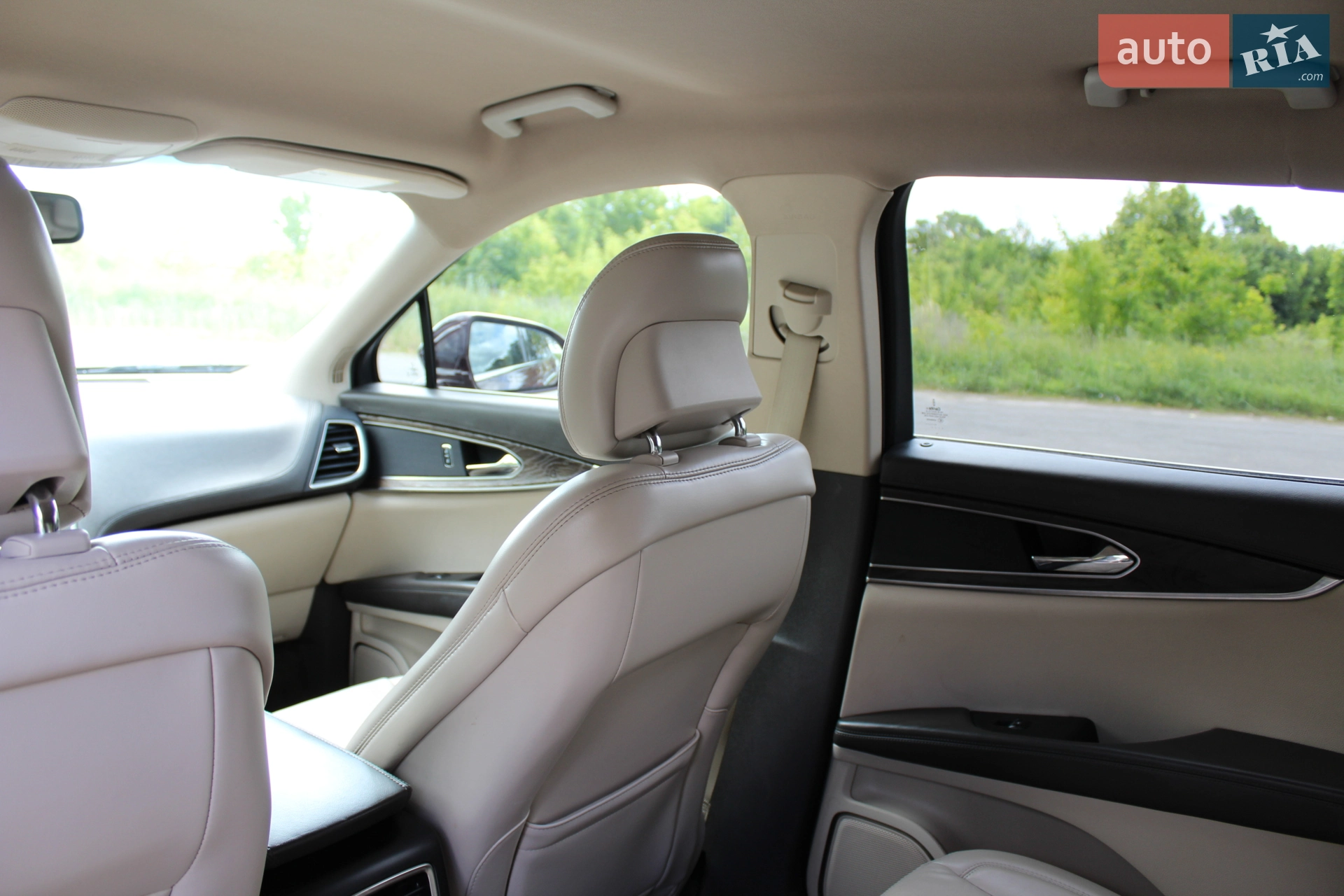 2017 Lincoln MKX - мініатюра 33