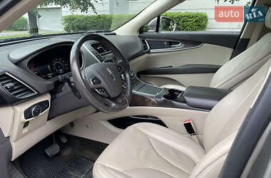 Внедорожник / Кроссовер Lincoln MKX 2015 в 