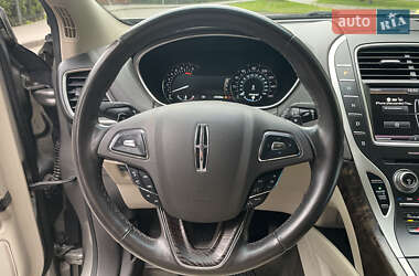 Внедорожник / Кроссовер Lincoln MKX 2015 в 