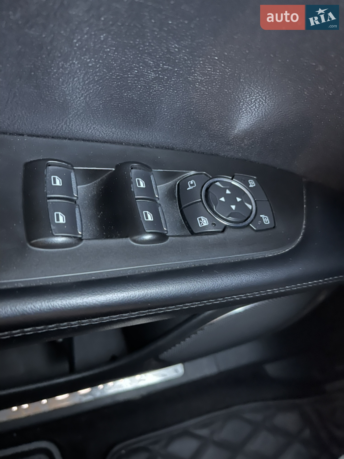 2016 Lincoln MKX - мініатюра 27