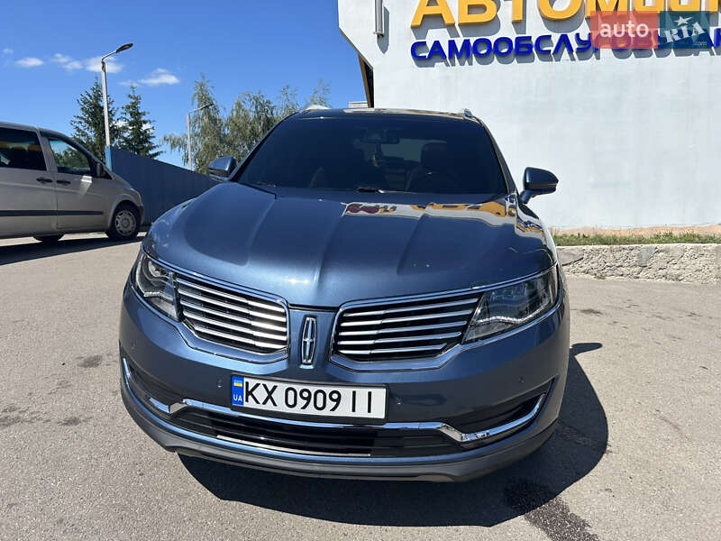 Внедорожник / Кроссовер Lincoln MKX 2018 в 