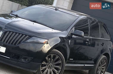 Внедорожник / Кроссовер Lincoln MKX 2011 в 