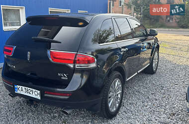 Внедорожник / Кроссовер Lincoln MKX 2012 в 
