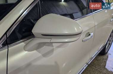 Позашляховик / Кросовер Lincoln MKX 2016 в 