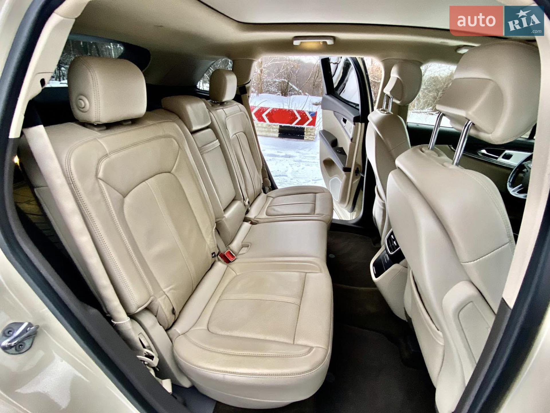 2016 Lincoln MKX - мініатюра 7