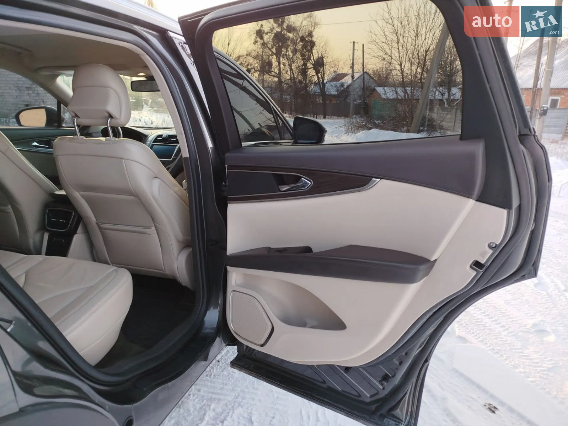 2017 Lincoln MKX - мініатюра 23