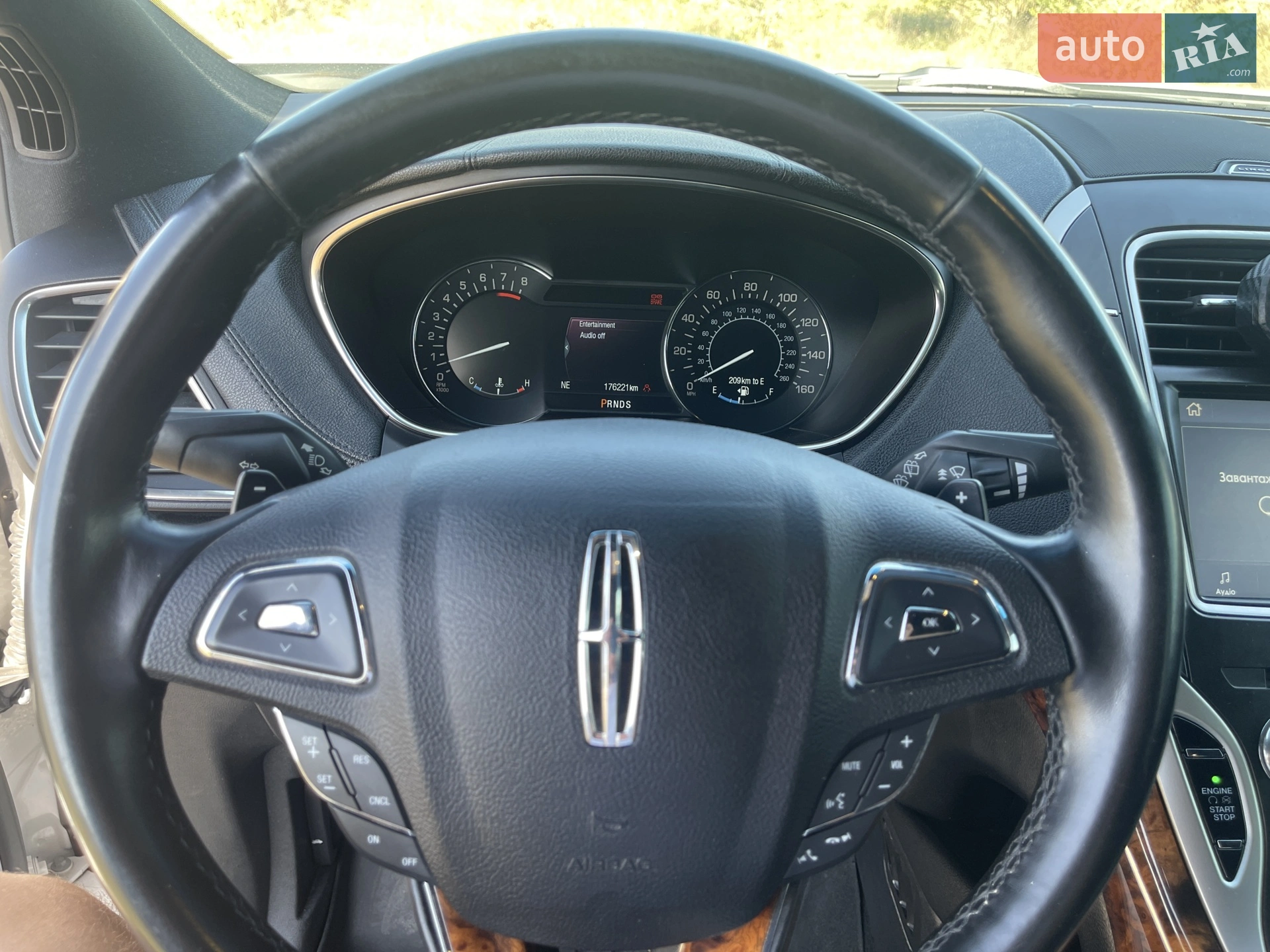 2016 Lincoln MKX - мініатюра 14