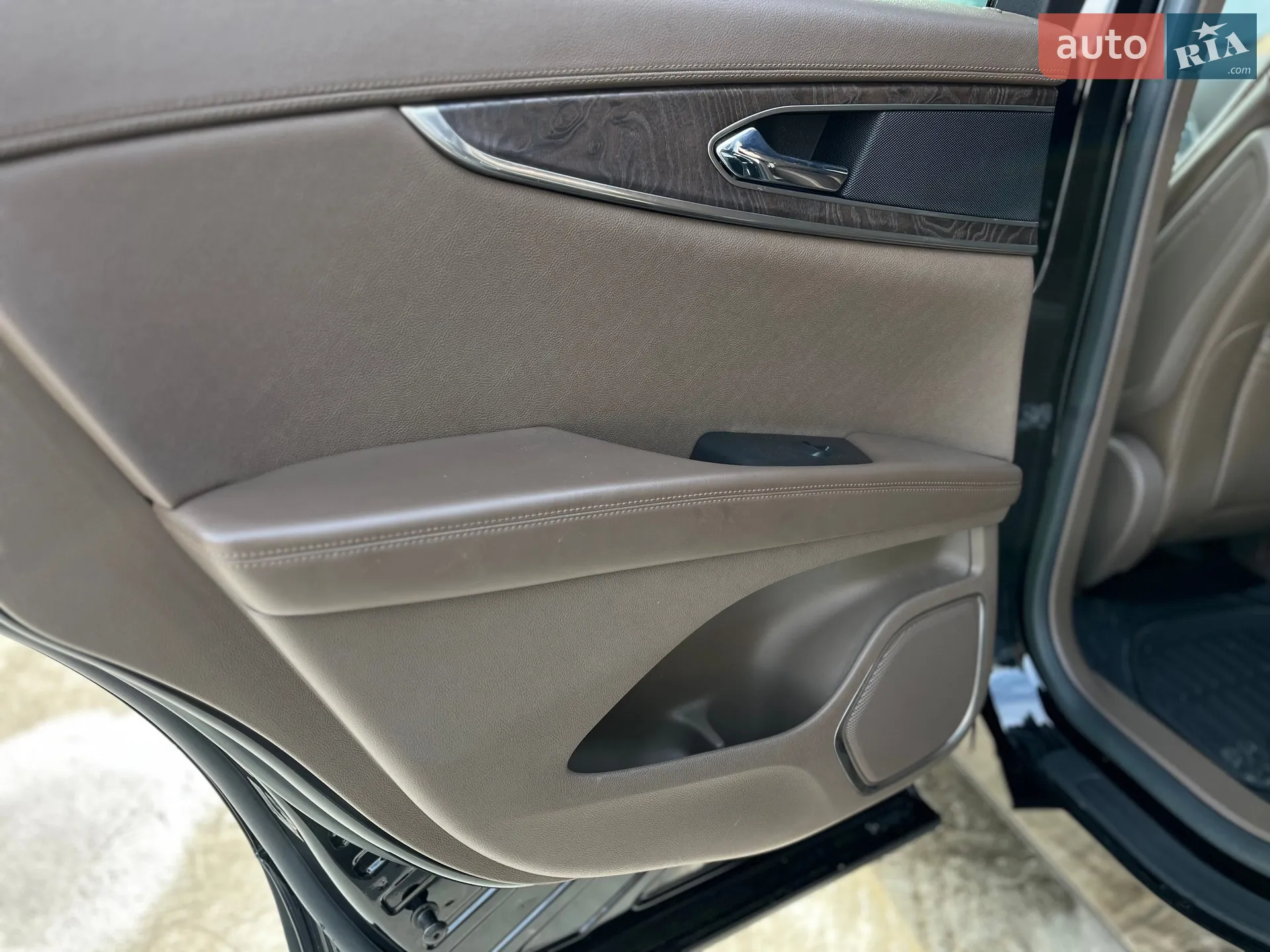 2015 Lincoln MKX - мініатюра 22