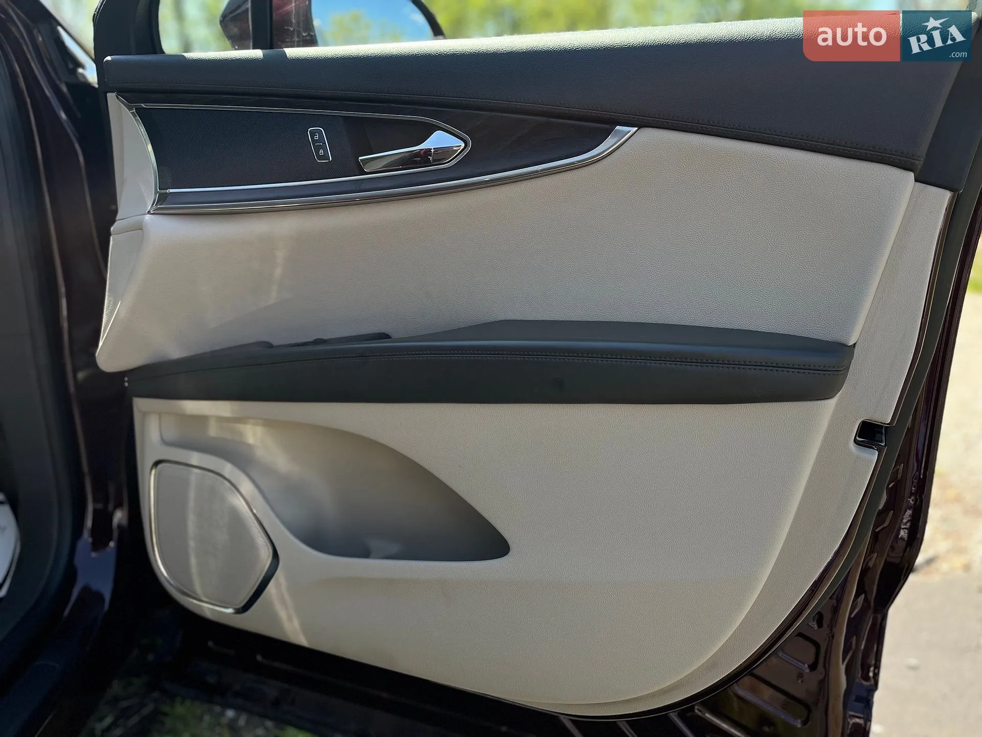 2017 Lincoln MKX - мініатюра 26