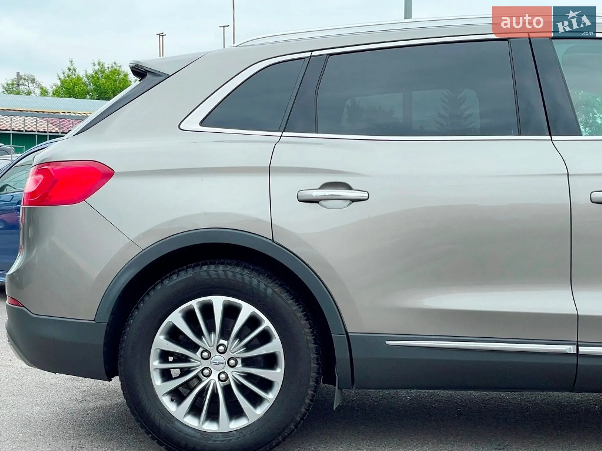2015 Lincoln MKX - мініатюра 16