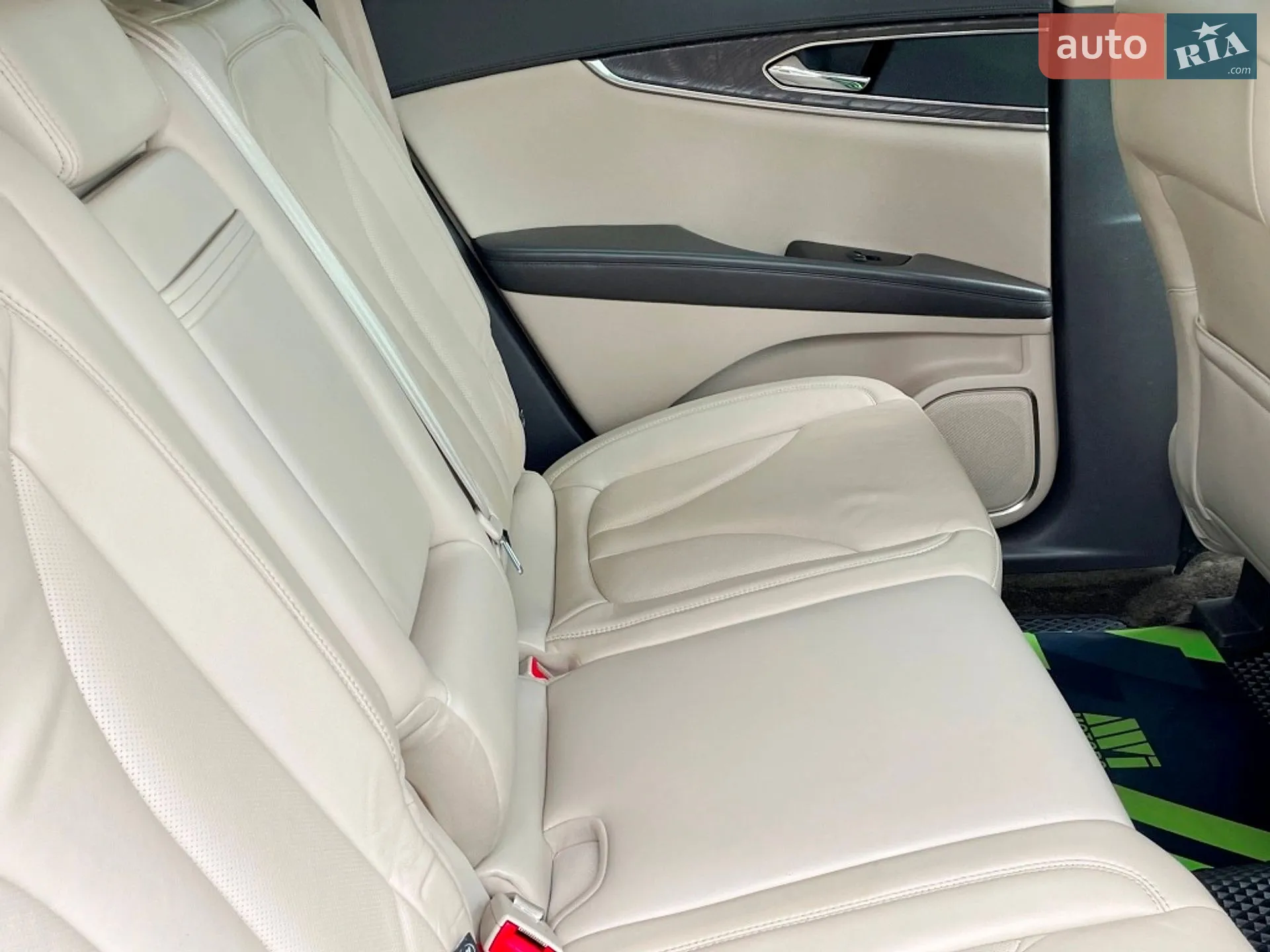 2015 Lincoln MKX - мініатюра 41
