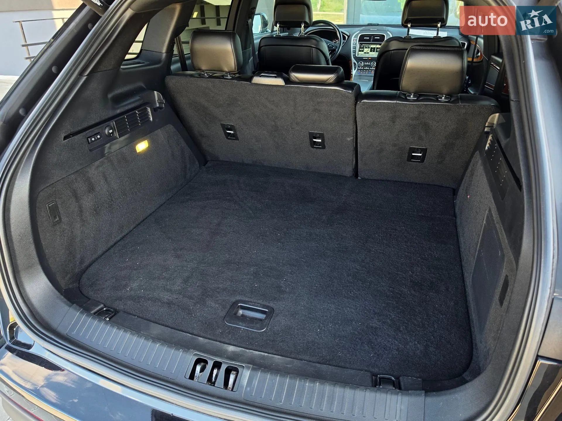 2016 Lincoln MKX - мініатюра 18