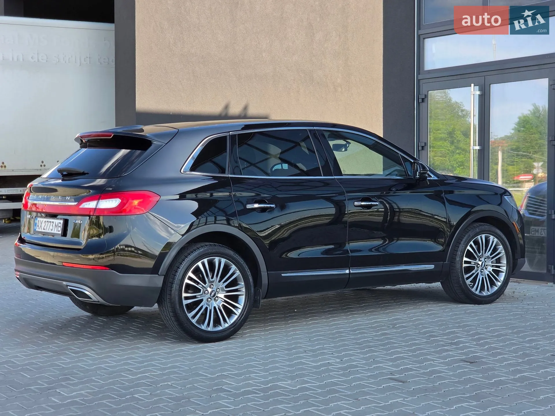 2016 Lincoln MKX - мініатюра 12
