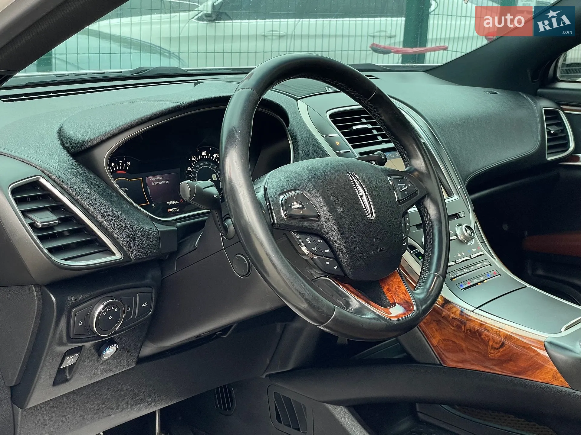 2016 Lincoln MKX - мініатюра 26