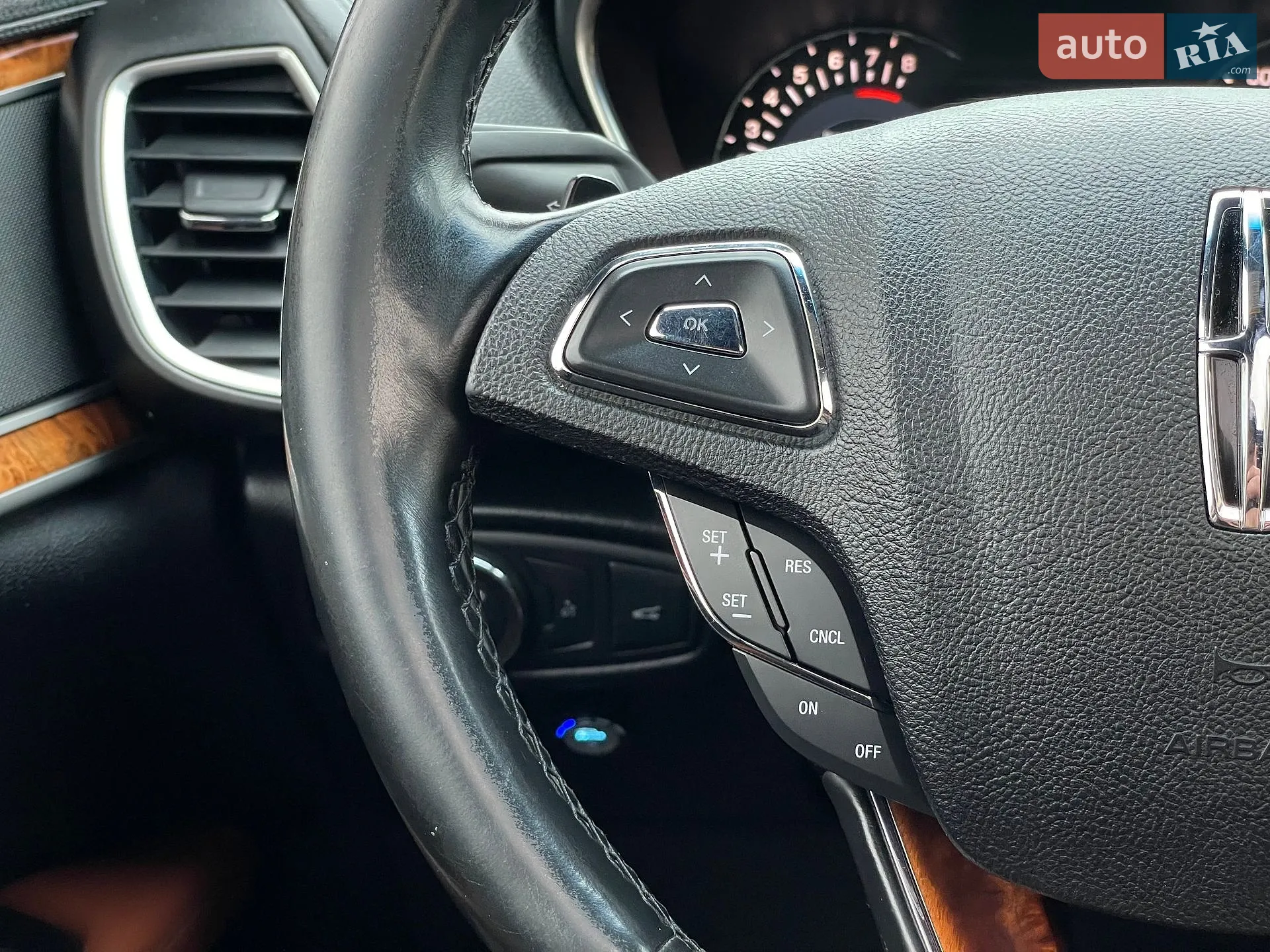 2016 Lincoln MKX - мініатюра 52