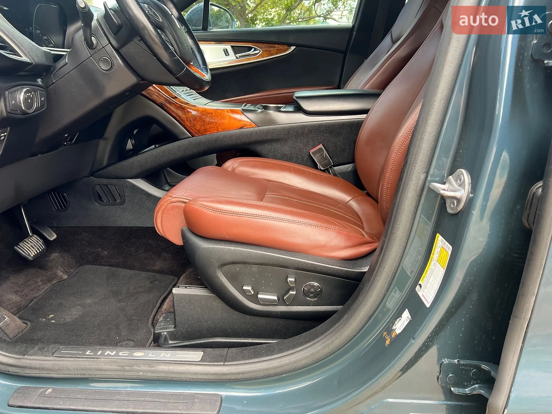 2016 Lincoln MKX - мініатюра 23