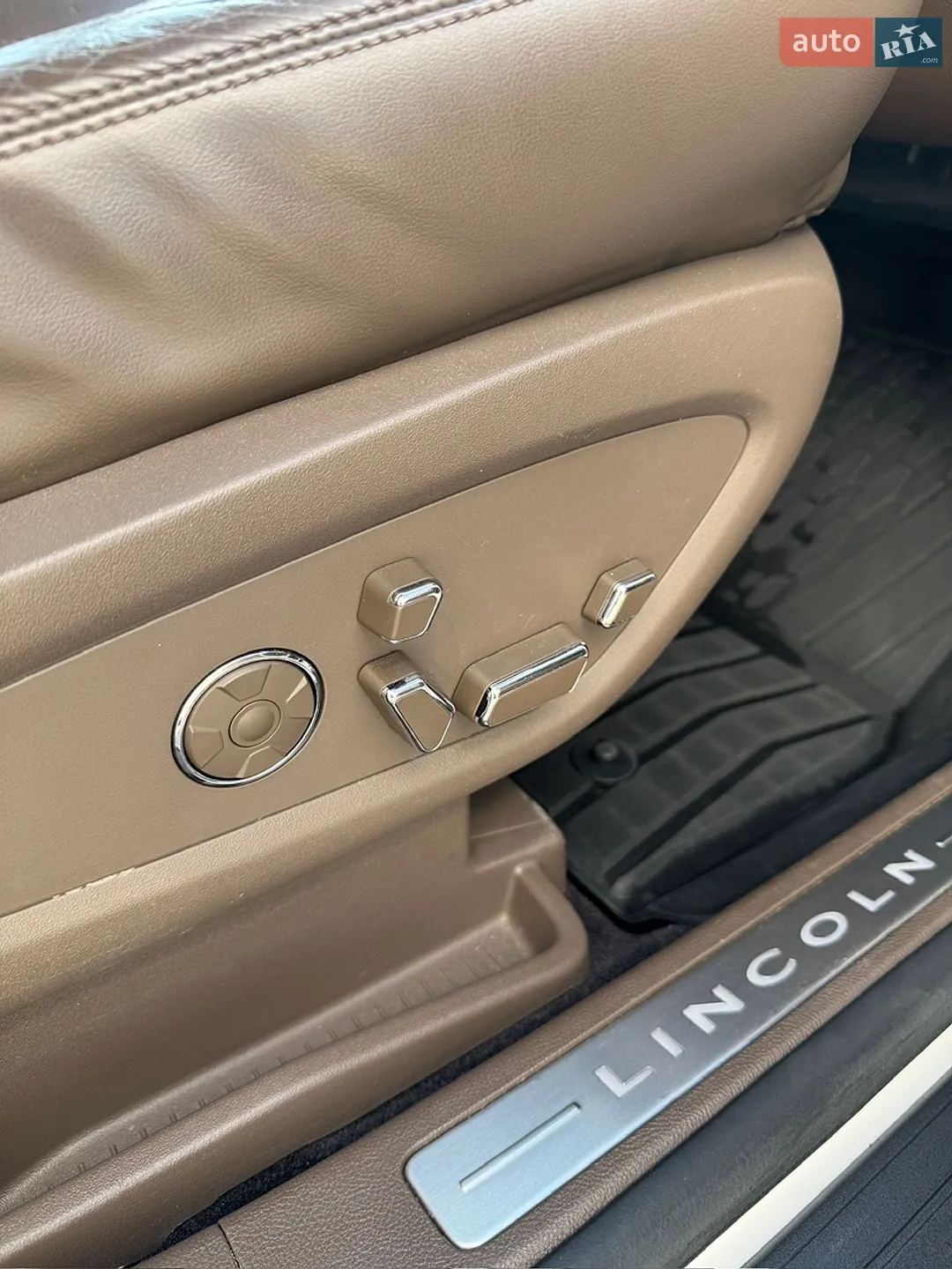 2016 Lincoln MKX - мініатюра 19