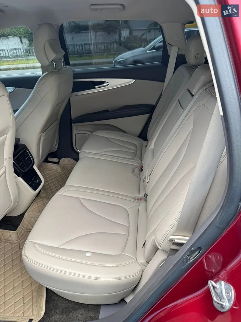 2017 Lincoln MKX - мініатюра 9