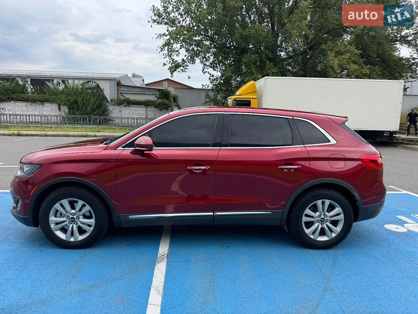 2017 Lincoln MKX - мініатюра 8