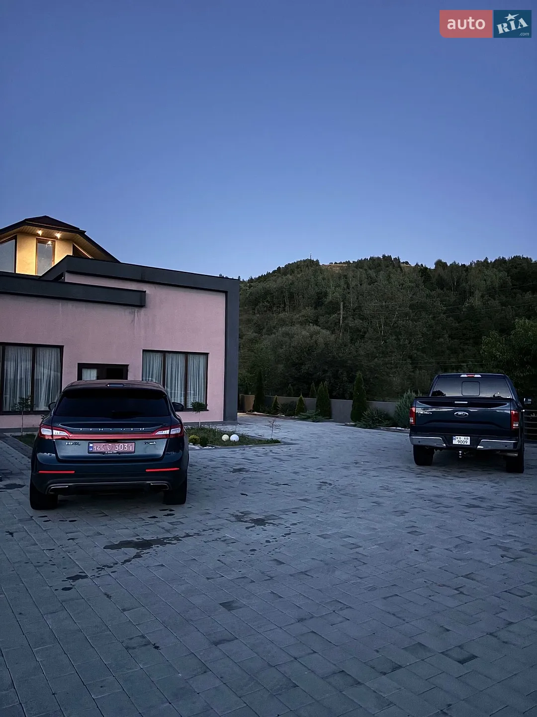 2016 Lincoln MKX - мініатюра 2
