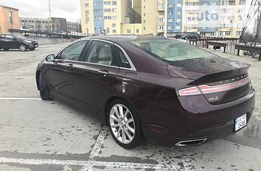 Седан Lincoln MKZ 2013 в 