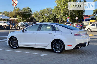 Седан Lincoln MKZ 2013 в 
