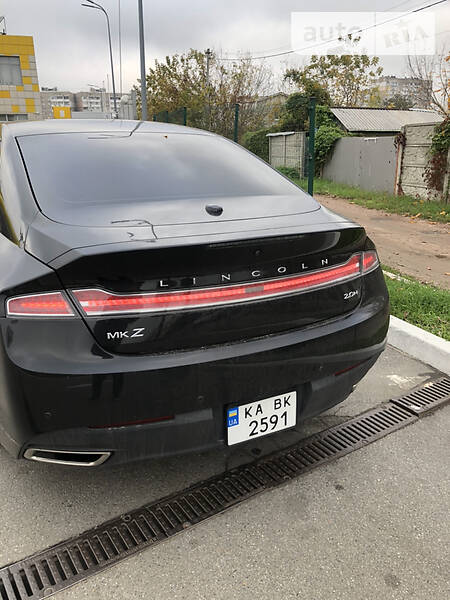Седан Lincoln MKZ 2015 в 