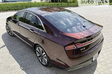 Седан Lincoln MKZ 2019 в Черновцах