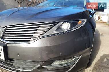 Седан Lincoln MKZ 2015 в Кременчуге