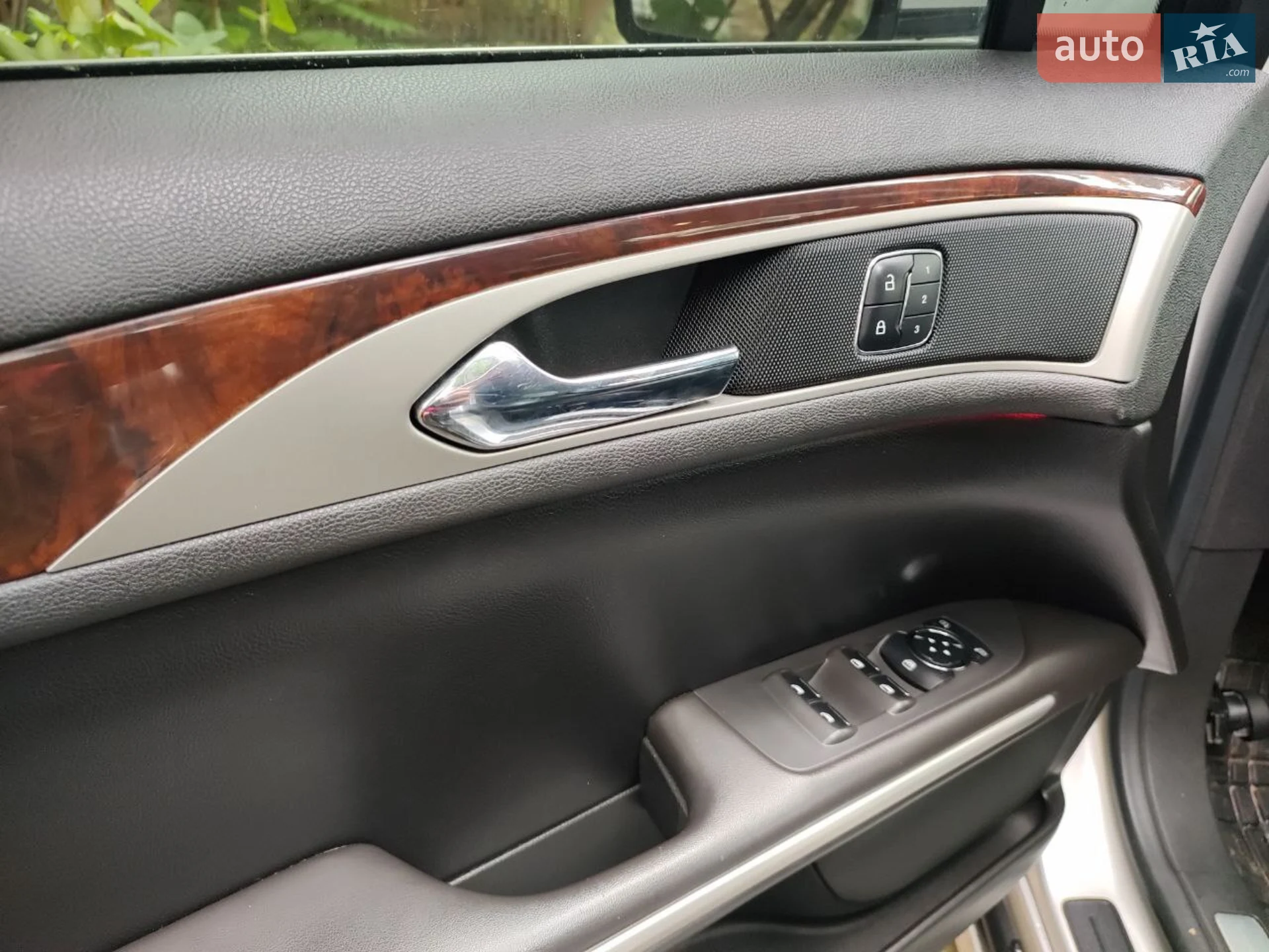 2013 Lincoln MKZ - мініатюра 12