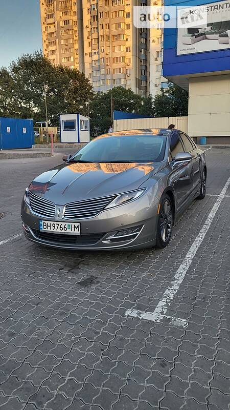 Lincoln MKZ 2015